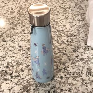 NWT Sip by S’Well Disney frozen theme waterbottle